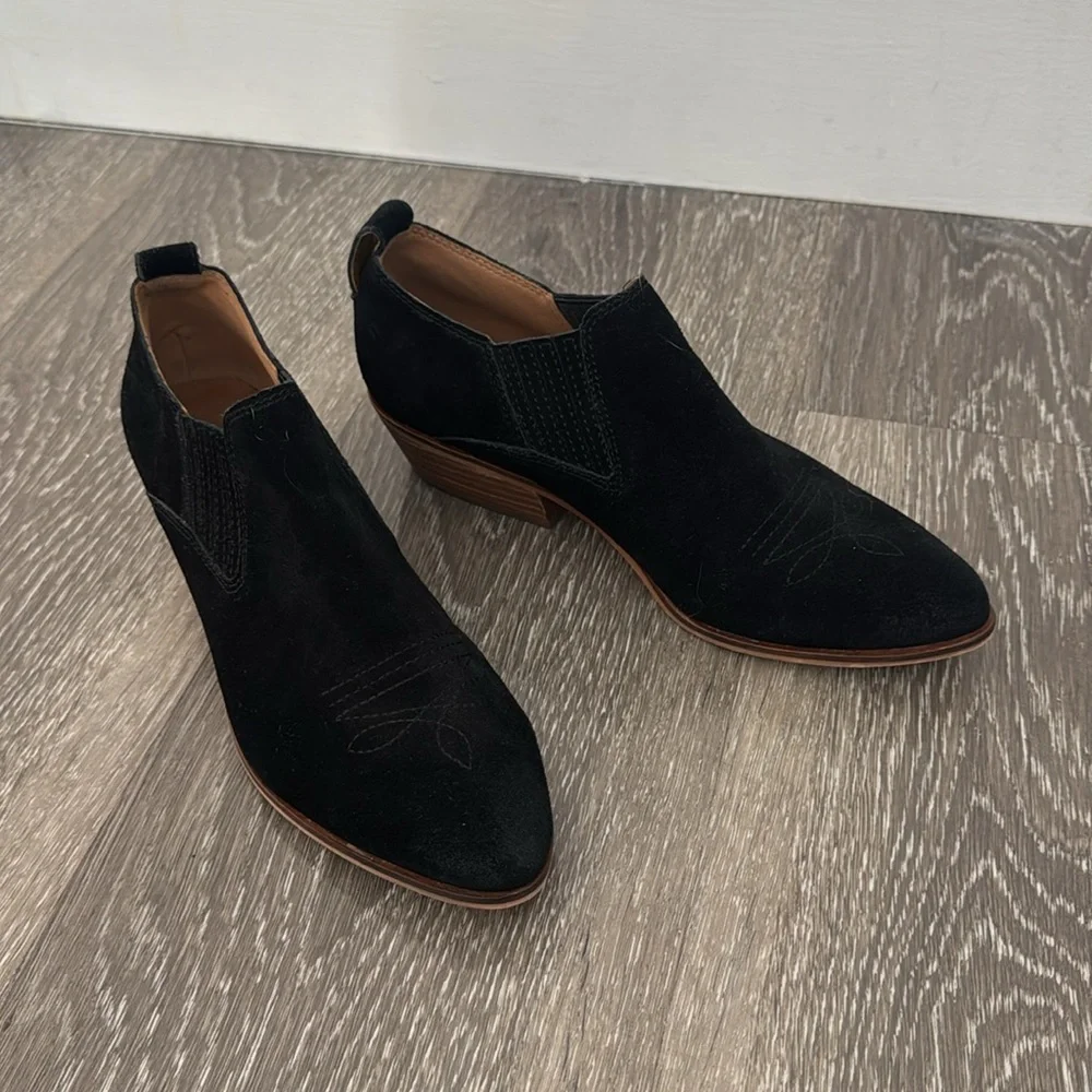 Frye And Co Suede Black Western Rubie Booties Boots Size 7 Rodeo Boho Ankle - Picture 9 of 9